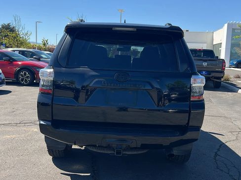 Used 2023 Toyota 4Runner SR5 Premium w/ Moonroof Package AWD/4WD image 6