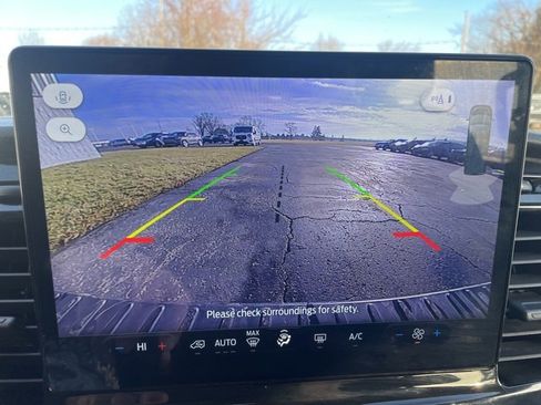 Used 2023 Ford Transit 350 XLT image 30