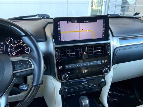 Used 2023 Lexus GX 460 Premium image 6