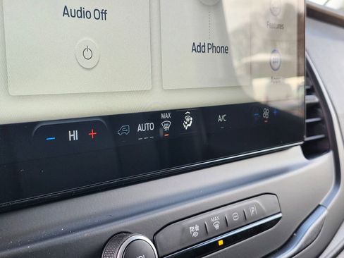 New 2026 Ford Transit 250 148 Medium Roof image 18