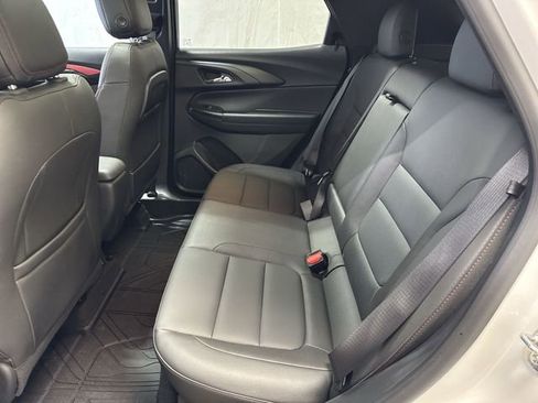 Used 2025 Chevrolet TrailBlazer RS w/ Convenience Package FWD image 13