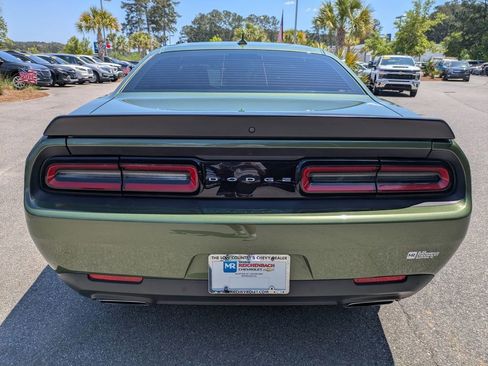 Used 2019 Dodge Challenger R/T Scat Pack image 5