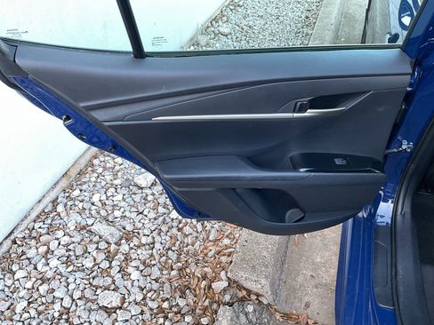 Used 2025 Toyota Camry SE image 17