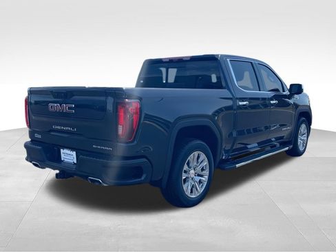Used 2024 GMC Sierra 1500 Denali w/ Technology Package AWD/4WD image 8