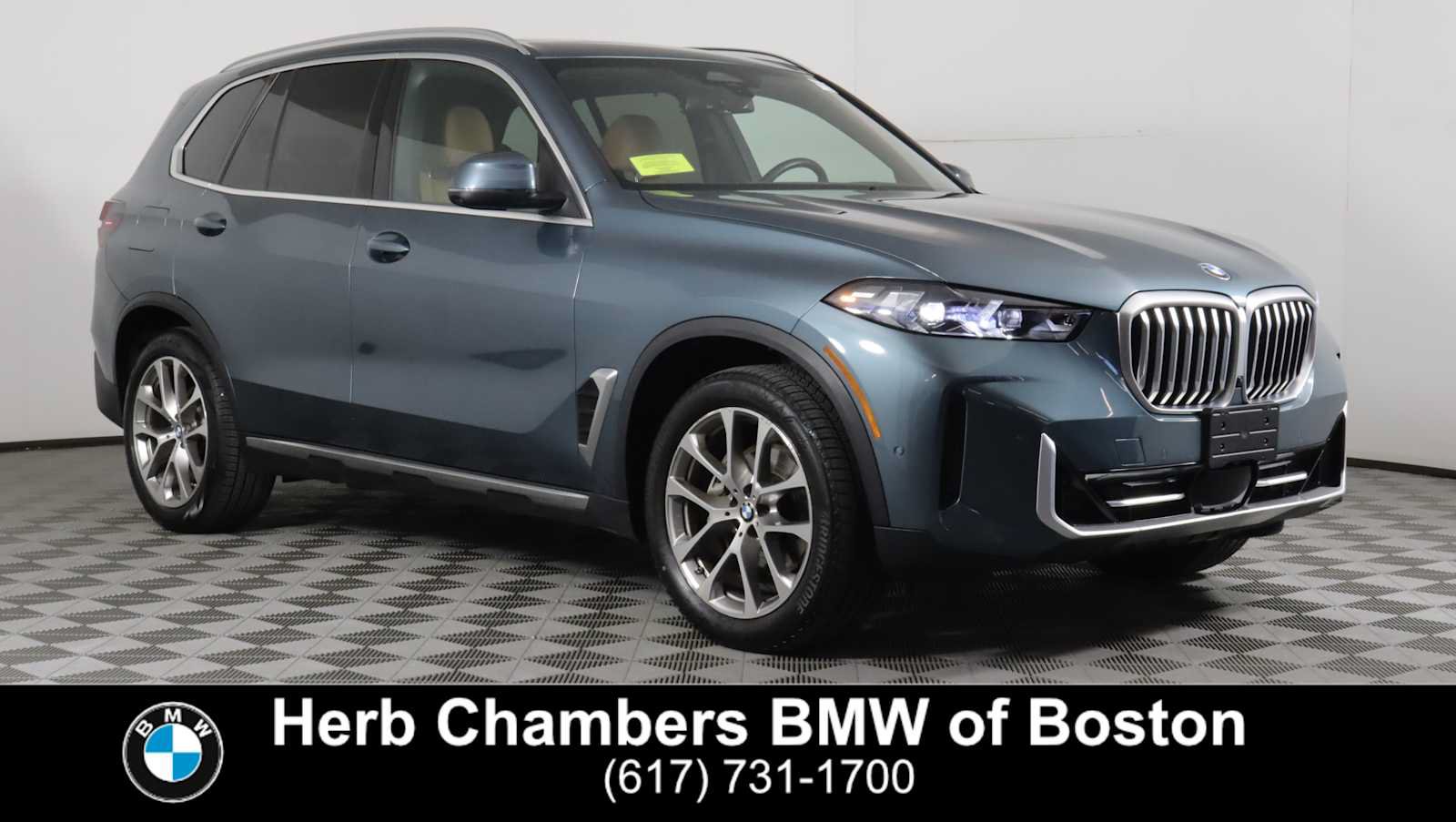 Used 2024 BMW X5 xDrive40i w/ Premium Package AWD/4WD image 1