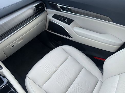 Used 2023 Kia Telluride SX image 13