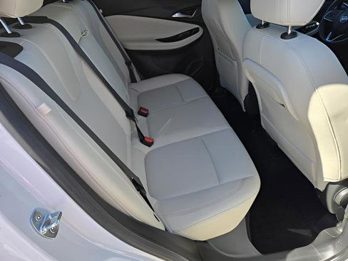 Used 2023 Buick Encore GX Select image 25