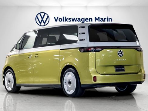 New 2025 Volkswagen ID. Buzz 1st Edition image 3