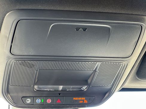 New 2026 Chevrolet Equinox LT w/ Convenience Package II image 18