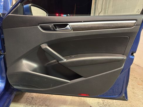 Used 2016 Volkswagen Passat 1.8T SE image 21