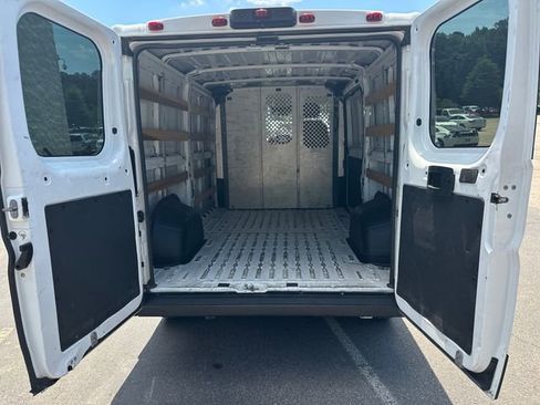 Used 2023 RAM ProMaster 2500 FWD image 25