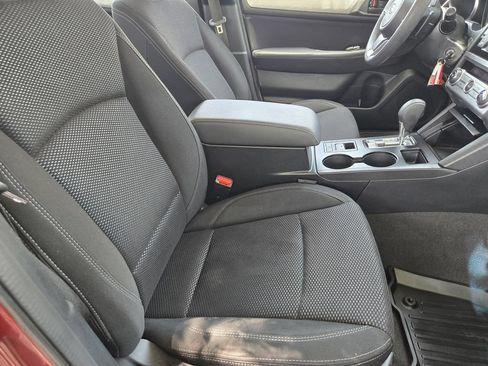 Used 2019 Subaru Outback 2.5i AWD/4WD image 11