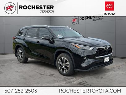 Used 2023 Toyota Highlander XLE