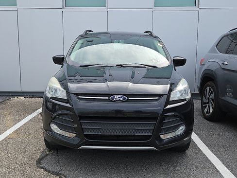 Used 2016 Ford Escape SE w/ SE Leather Comfort Package AWD/4WD image 2