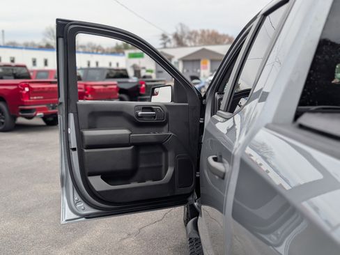 Used 2025 Chevrolet Silverado 1500 Custom w/ Rally Edition image 24