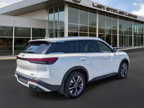 Used 2023 INFINITI QX60 Luxe w/ Cargo Package AWD/4WD image 3