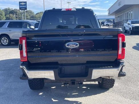 Used 2024 Ford F250 Lariat AWD/4WD image 3