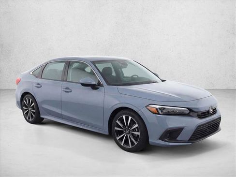 Used 2024 Honda Civic EX image 3