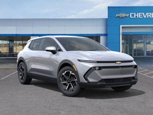 New 2026 Chevrolet Equinox EV LT image 8