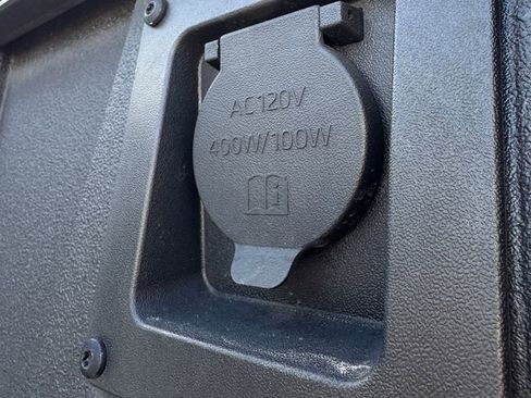 Used 2023 Toyota Tundra Platinum AWD/4WD image 53