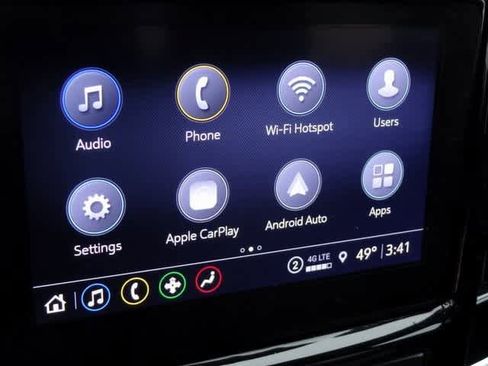 Used 2023 Chevrolet Traverse LT image 24