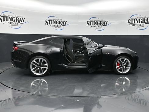Used 2021 Chevrolet Camaro LT RWD image 39