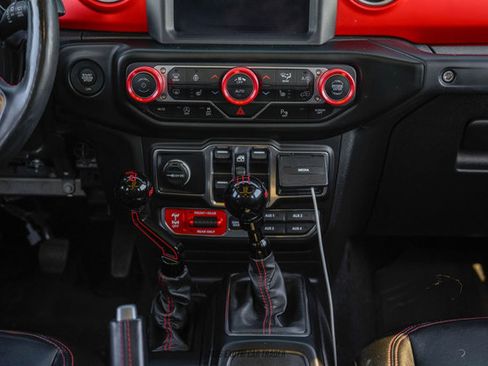 Used 2020 Jeep Wrangler Unlimited Rubicon AWD/4WD image 54