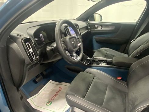 Used 2023 Volvo C40 P8 Recharge Ultimate w/ Protection Package Premier image 9