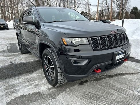 Certified 2021 Jeep Grand Cherokee Trailhawk w/ Trailhawk Luxury Group image 2