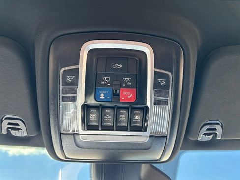 Used 2025 RAM 1500 Laramie w/ Laramie Southwest Edition AWD/4WD image 25