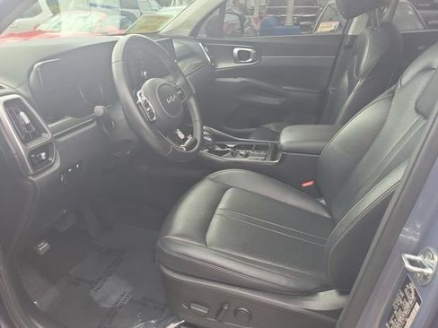 Used 2022 Kia Sorento S w/ Panoramic Sunroof Package FWD image 18