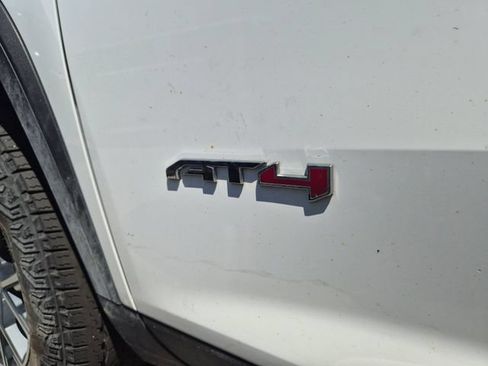 Used 2024 GMC Acadia AT4 w/ Luxury Package AWD/4WD image 9