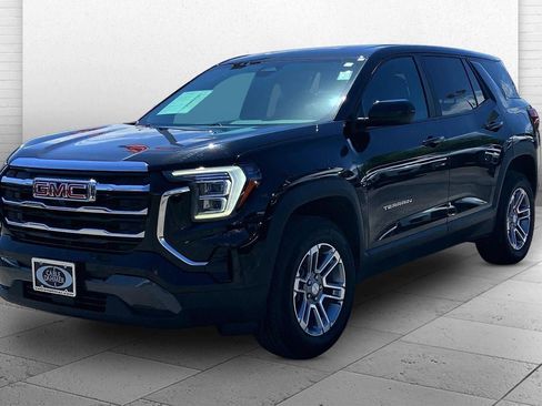 Used 2025 GMC Terrain Elevation AWD/4WD image 11
