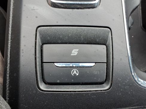 Used 2020 Ford Fusion SE FWD image 19