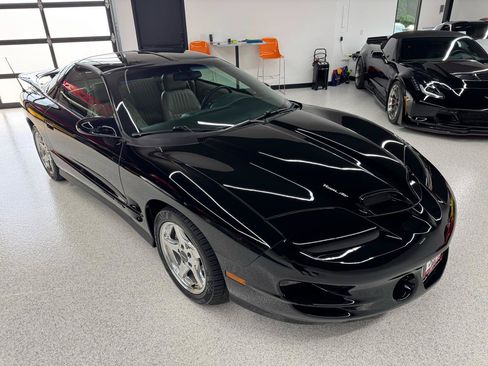 Used 1999 Pontiac Firebird Formula RWD image 22