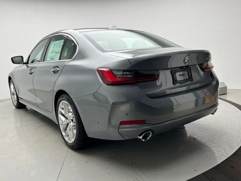 Used 2026 BMW 330i Sedan w/ Premium Package RWD image 4