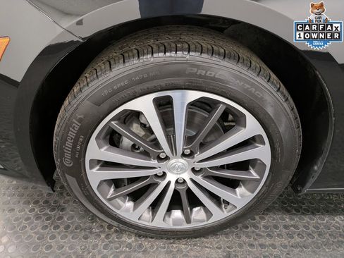 Used 2018 Buick Regal Essence w/ Driver Confidence Package #1 image 7