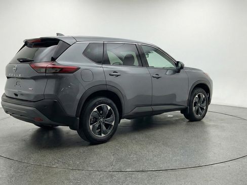 Used 2025 Nissan Rogue SV image 9