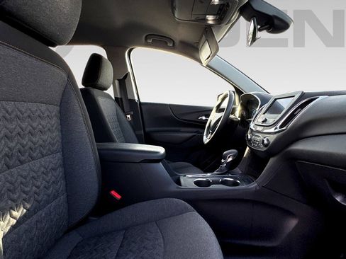 Certified 2024 Chevrolet Equinox LT image 9