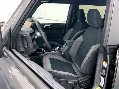 New 2025 Ford Bronco 4-Door image 9