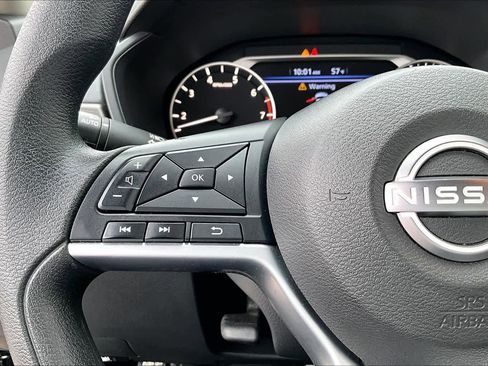 Used 2025 Nissan Altima 2.5 SV image 23