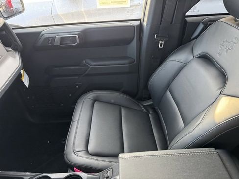 New 2025 Ford Bronco Outer Banks image 22