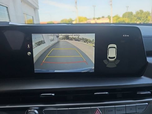 Used 2025 Kia Telluride S FWD image 18