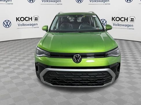 New 2026 Volkswagen Taos SE AWD/4WD image 2