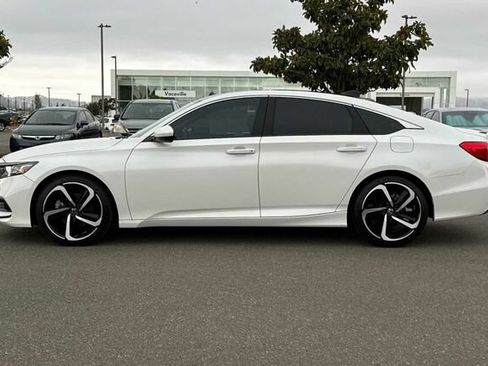Used 2019 Honda Accord Sport image 7