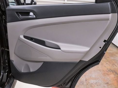 Used 2017 Hyundai Tucson SE image 28