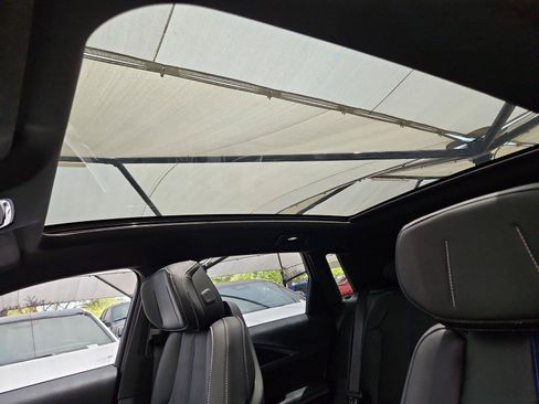 Certified 2024 Cadillac Lyriq Luxury RWD image 9
