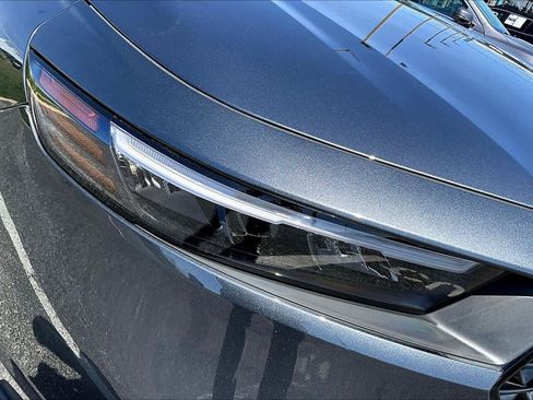 Used 2025 Honda Accord SE image 26
