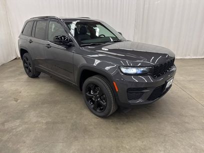 New 2025 Jeep Grand Cherokee Altitude