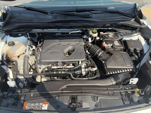 Used 2020 Ford Escape SE image 24